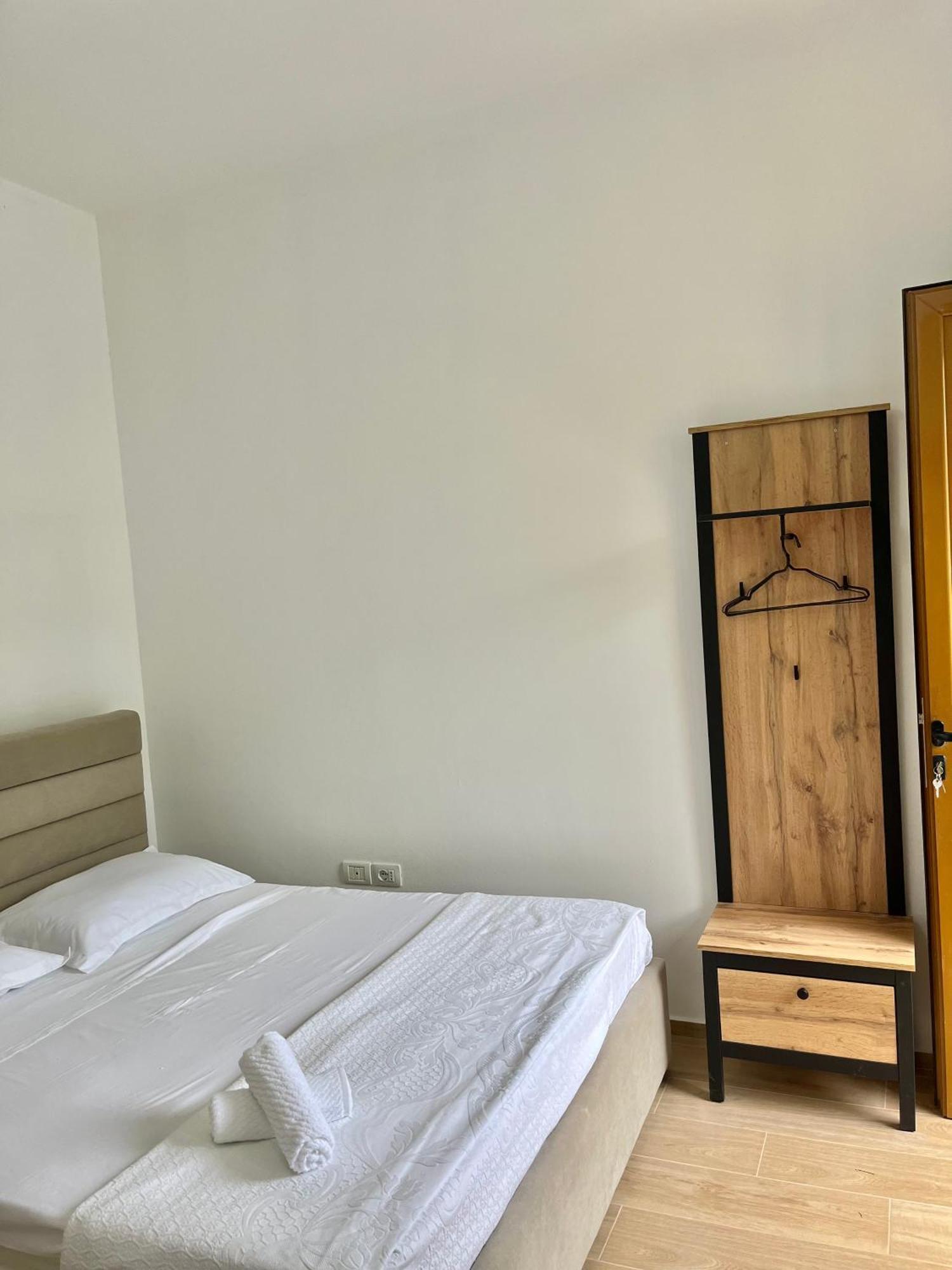 Blossom Apartments Vlore Exterior photo